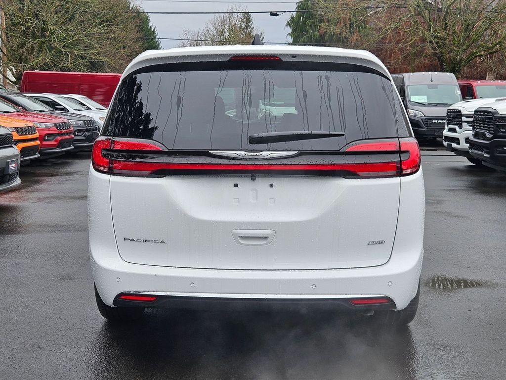 2026 Chrysler Pacifica Select Gresham OR