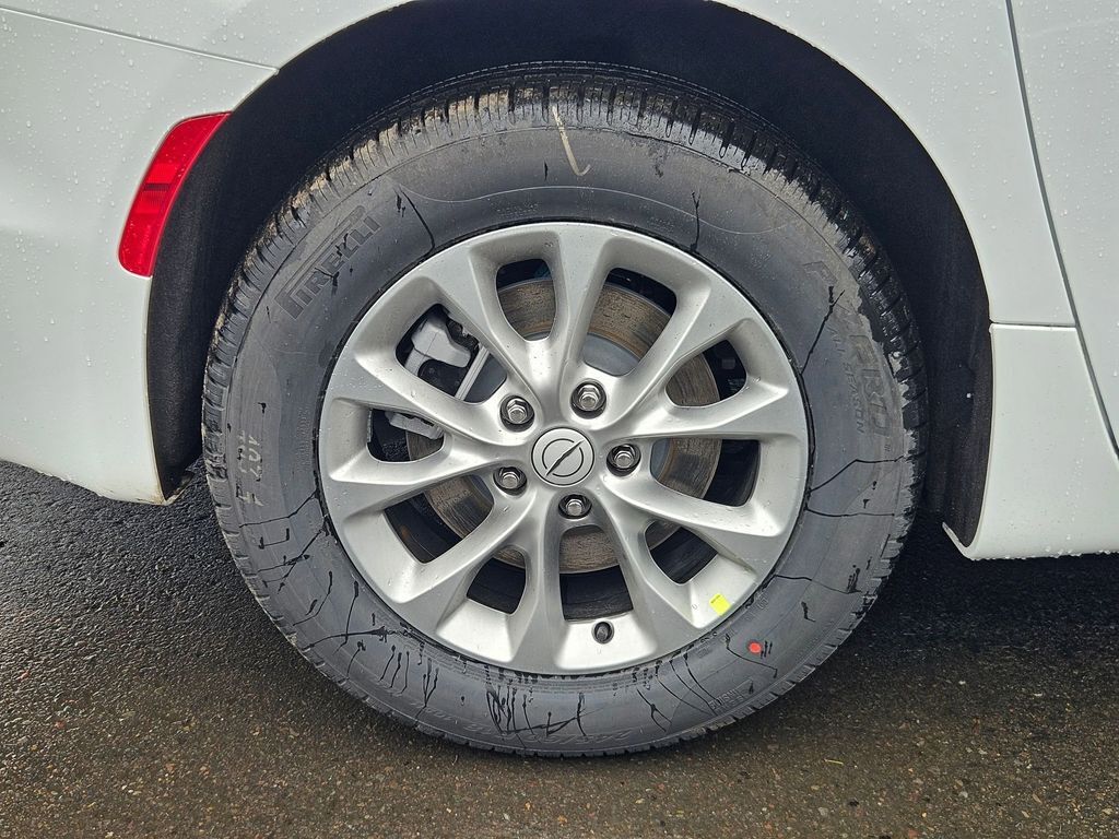 2026 Chrysler Pacifica Select Gresham OR