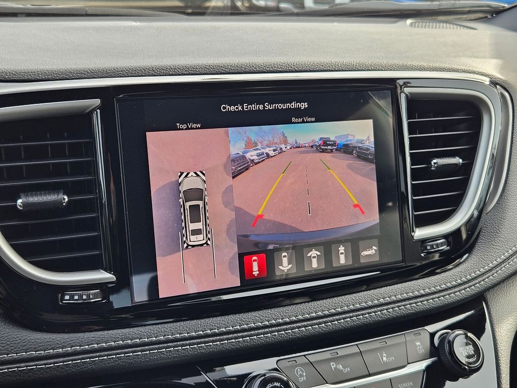 2026 Chrysler Pacifica Select Gresham OR