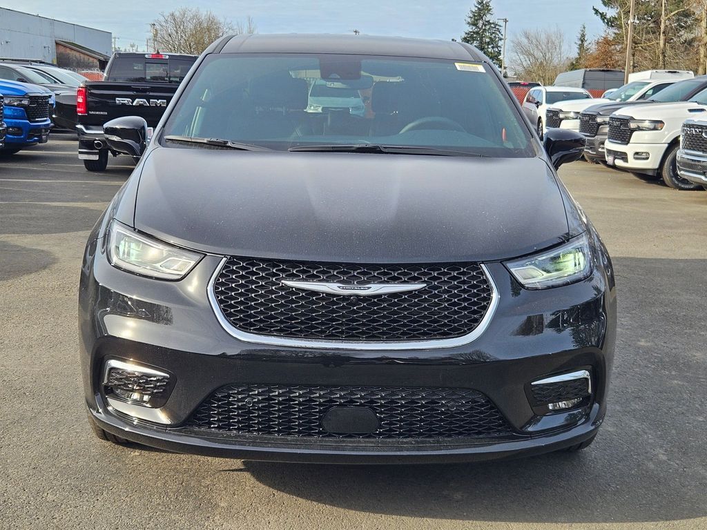 2026 Chrysler Pacifica Select Gresham OR