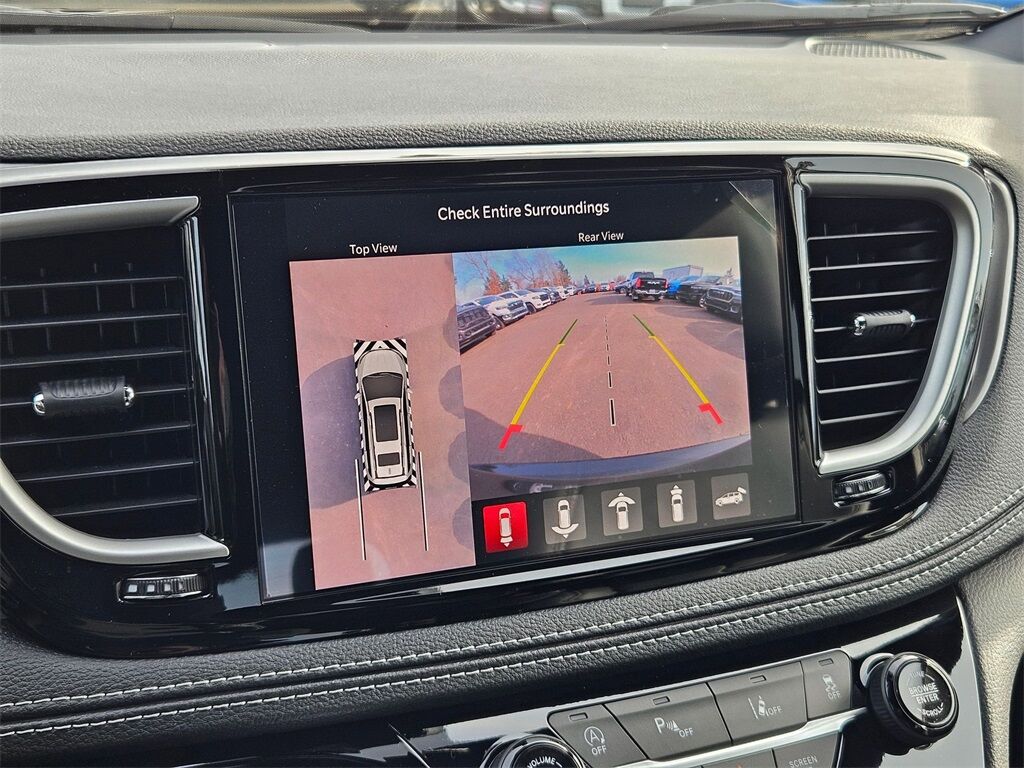 2026 Chrysler Pacifica Select Gresham OR