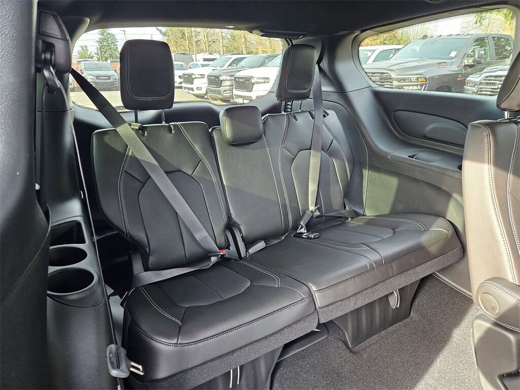 2026 Chrysler Pacifica Select Gresham OR