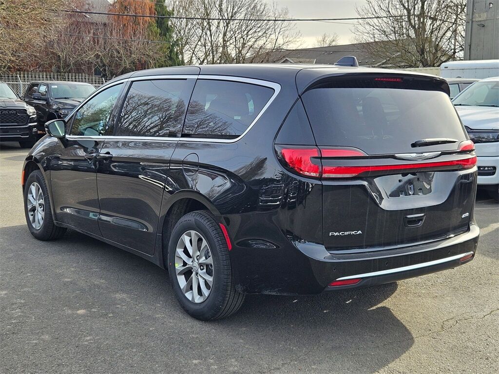 2026 Chrysler Pacifica Select Gresham OR