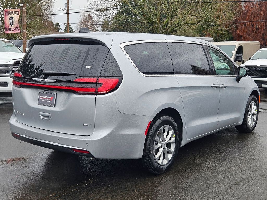 2026 Chrysler Pacifica Select Gresham OR