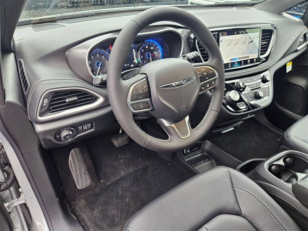 2026 Chrysler Pacifica Select Gresham OR