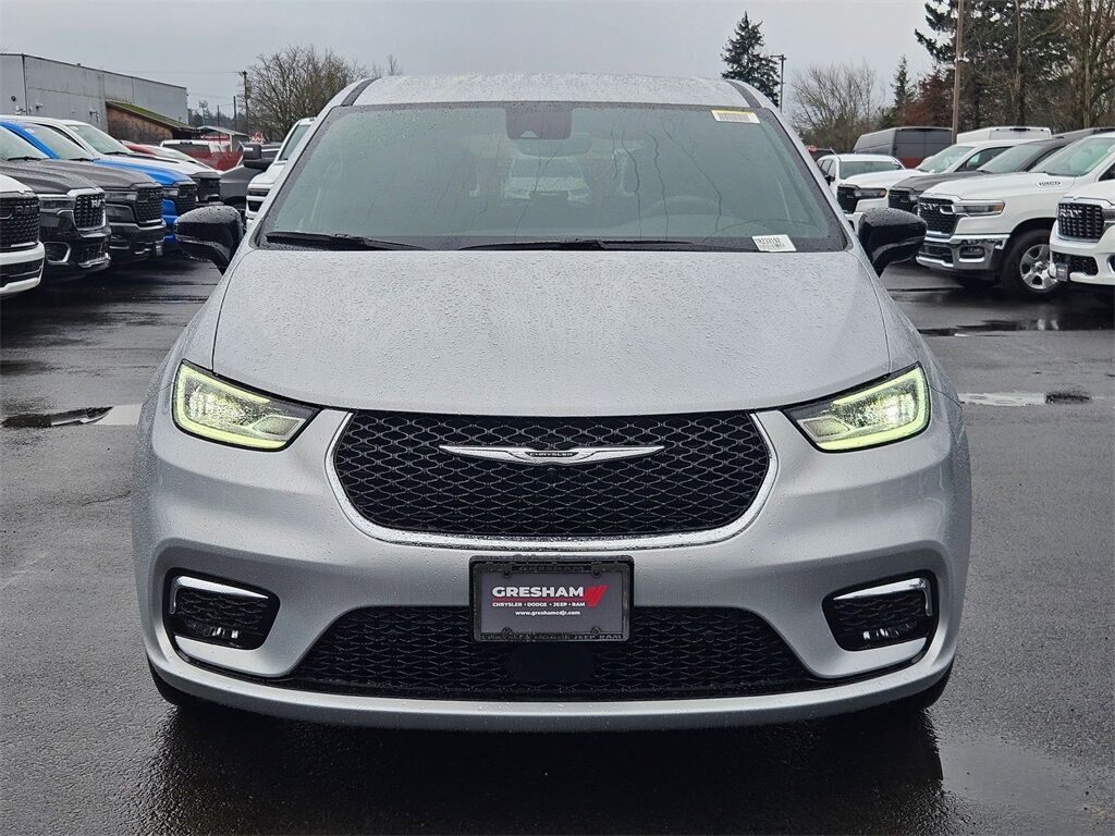 2026 Chrysler Pacifica Select Gresham OR