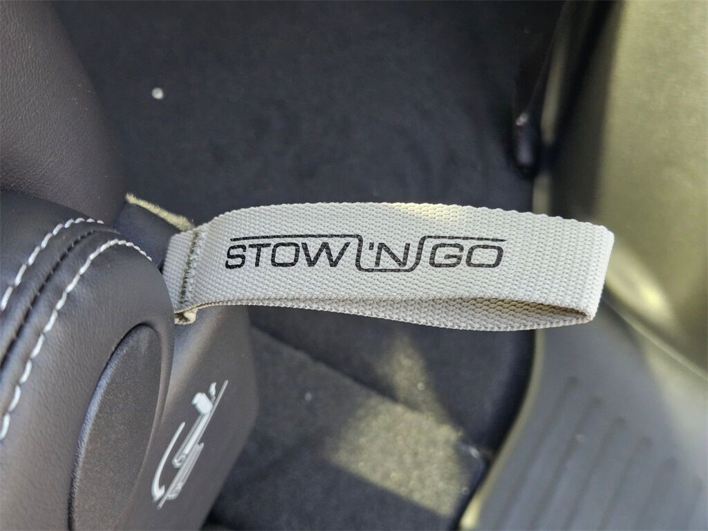 2026 Chrysler Pacifica Select Gresham OR