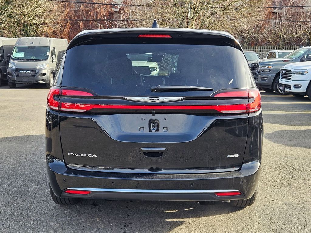 2026 Chrysler Pacifica Select Gresham OR