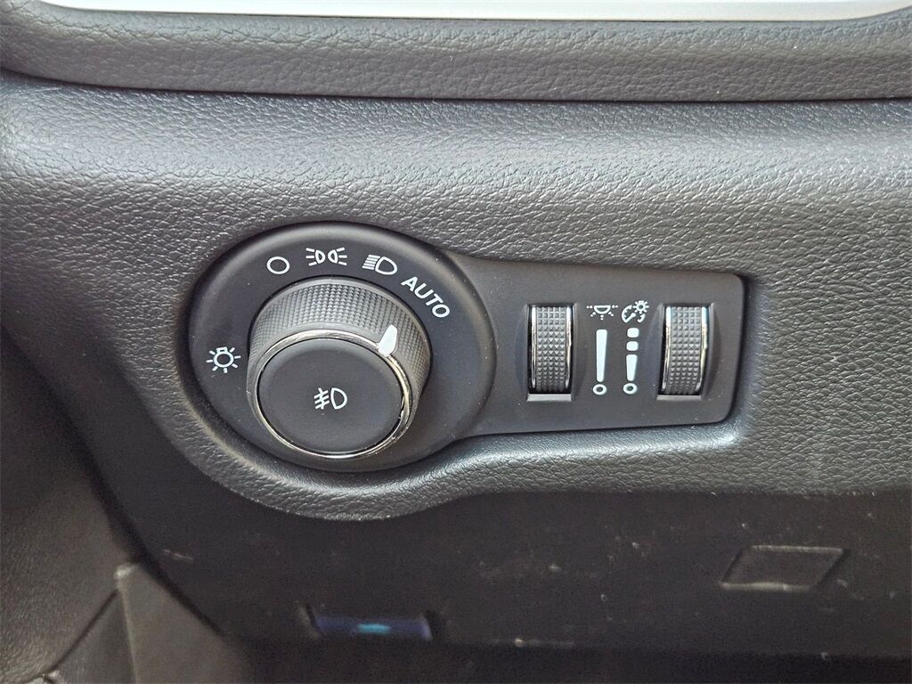 2026 Chrysler Pacifica Select Gresham OR