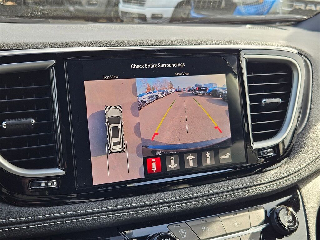 2026 Chrysler Pacifica Select Gresham OR