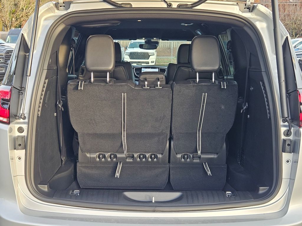 2026 Chrysler Pacifica Select Gresham OR