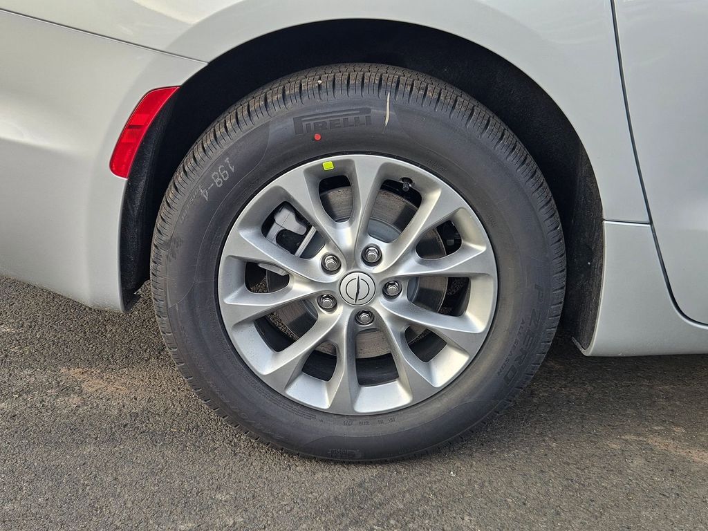 2026 Chrysler Pacifica Select Gresham OR