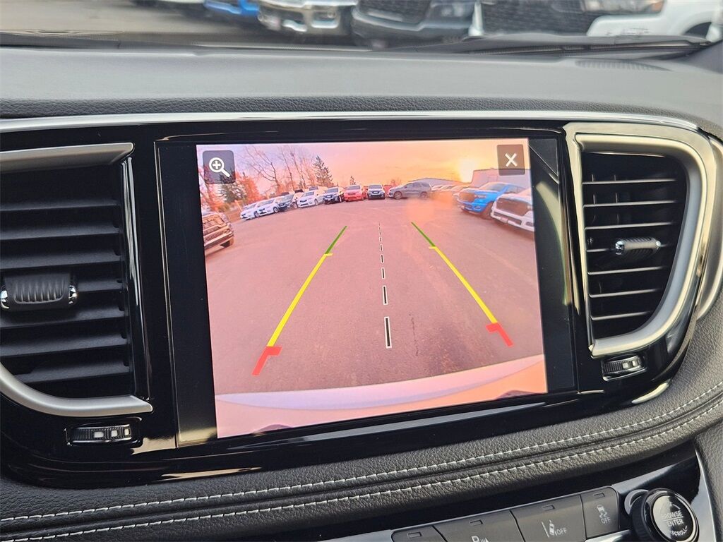 2026 Chrysler Pacifica Select Gresham OR