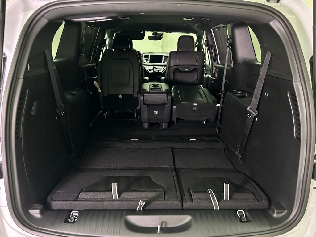 2026 Chrysler Pacifica Select Portland OR