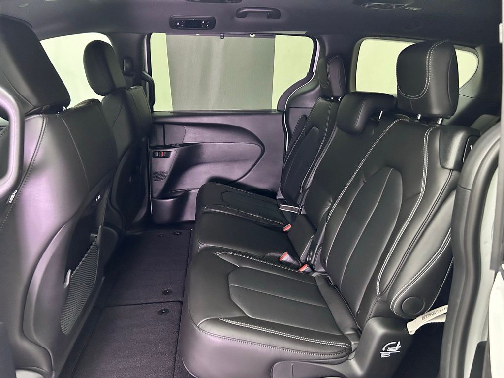 2026 Chrysler Pacifica Select Portland OR