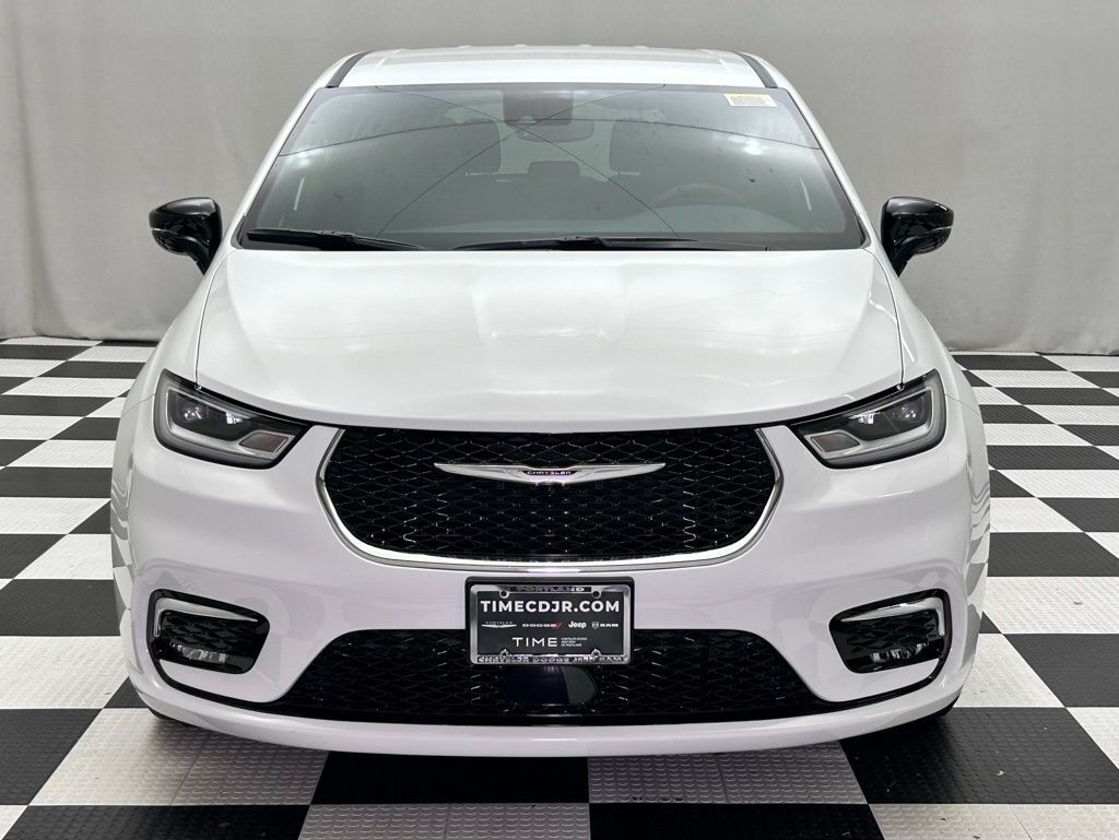 2026 Chrysler Pacifica Select Portland OR