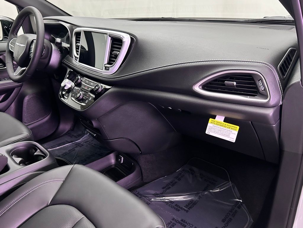 2026 Chrysler Pacifica Select Portland OR