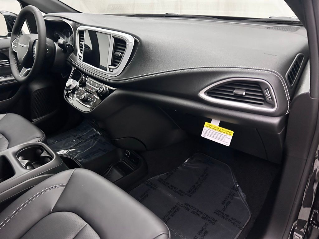 2026 Chrysler Pacifica Select Portland OR