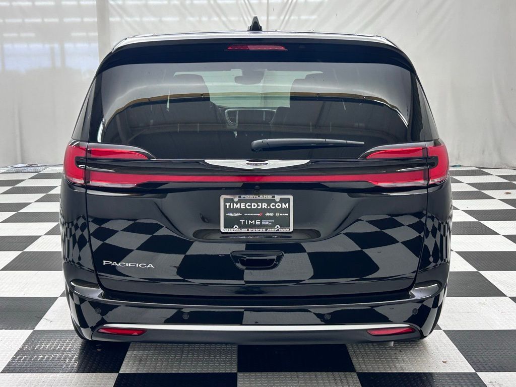 2026 Chrysler Pacifica Select Portland OR