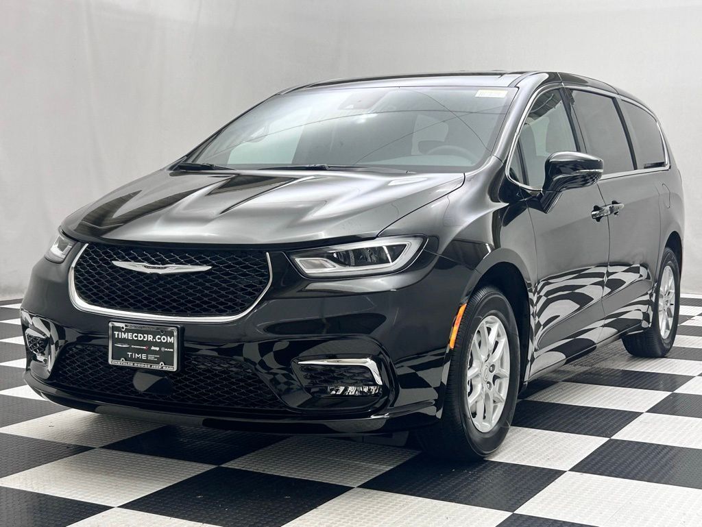 2026 Chrysler Pacifica Select Portland OR