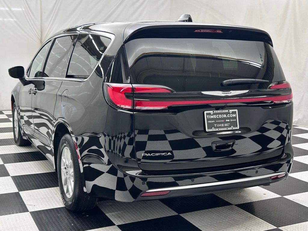 2026 Chrysler Pacifica Select Portland OR