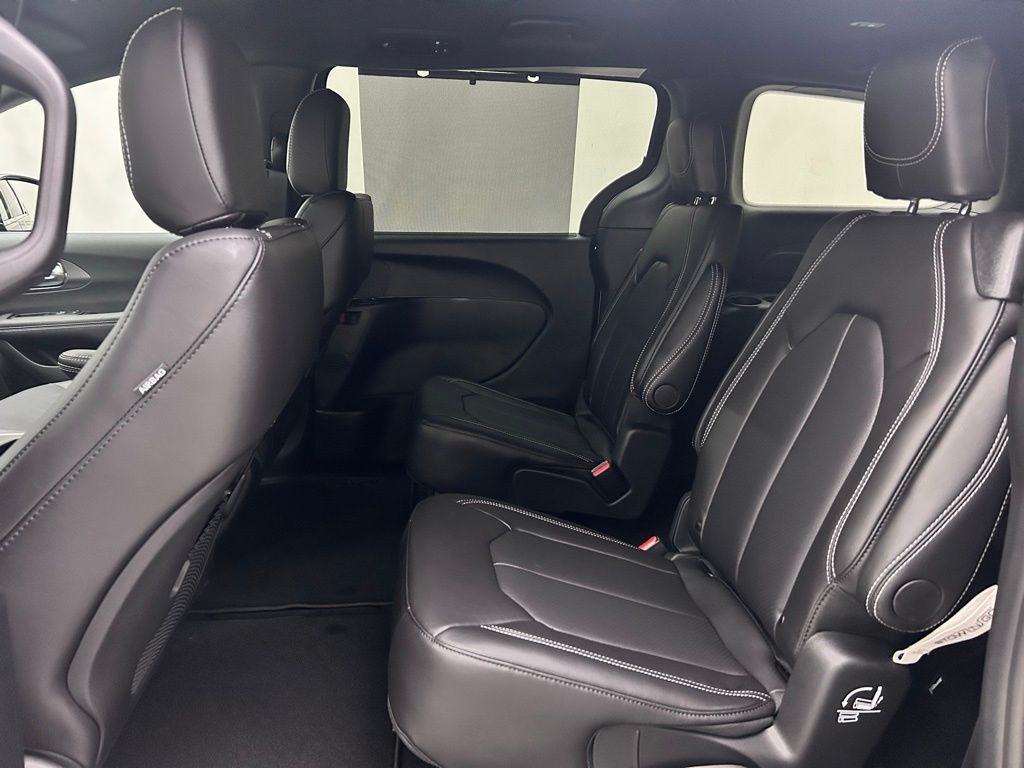 2026 Chrysler Pacifica Select Portland OR