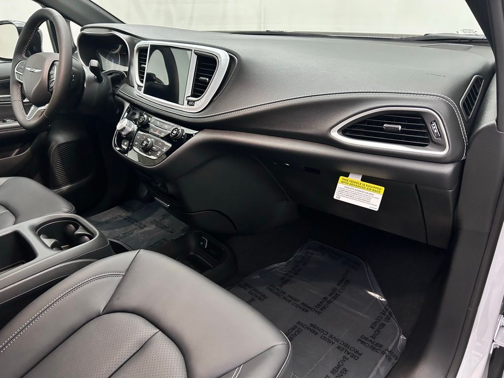 2026 Chrysler Pacifica Select Portland OR
