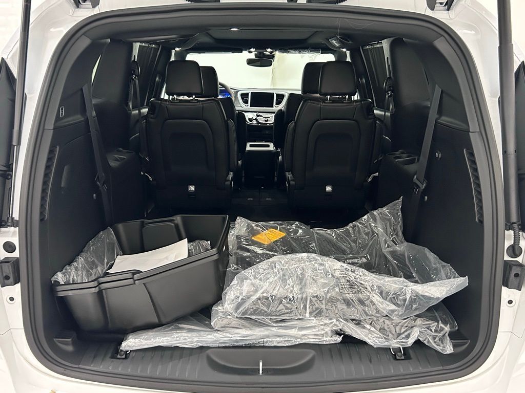 2026 Chrysler Pacifica Select Portland OR