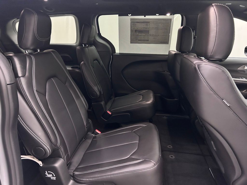 2026 Chrysler Pacifica Select Portland OR