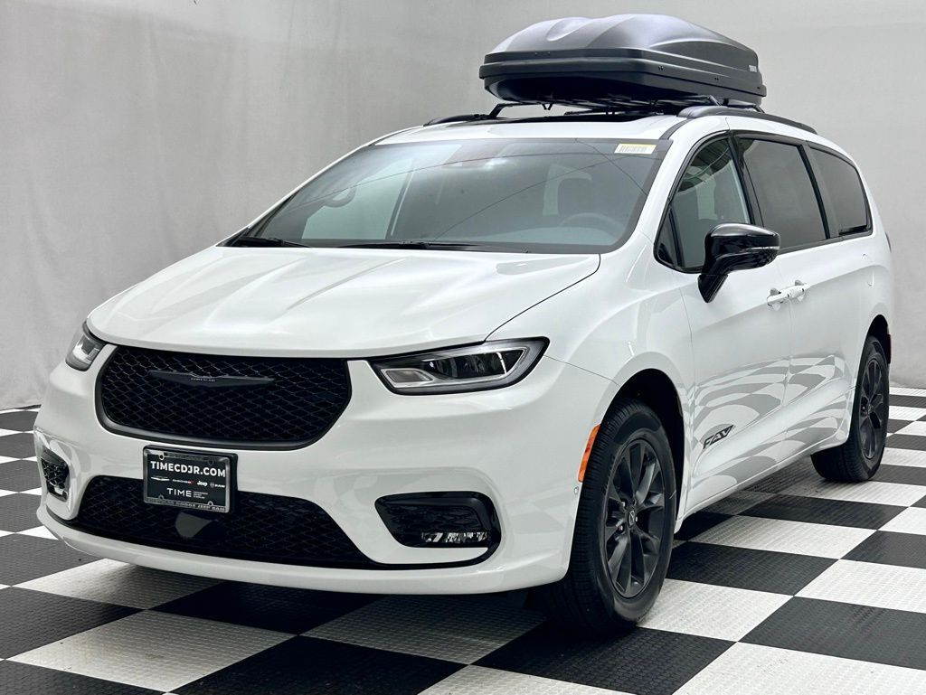 2026 Chrysler Pacifica Select Portland OR