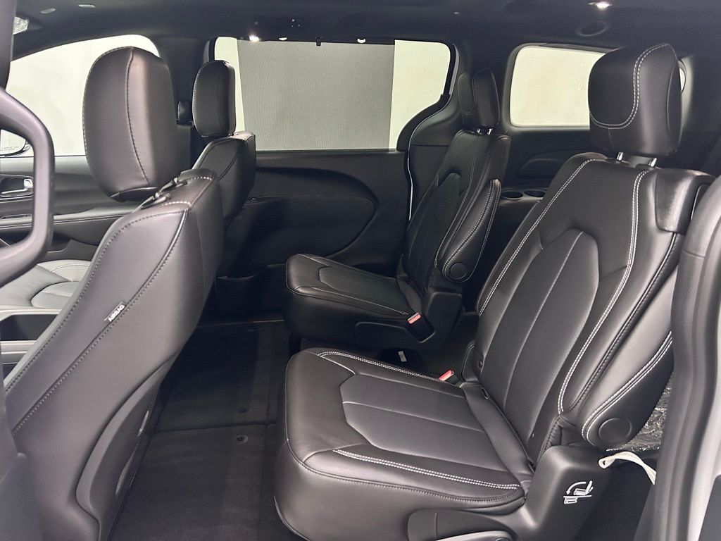 2026 Chrysler Pacifica Select Portland OR