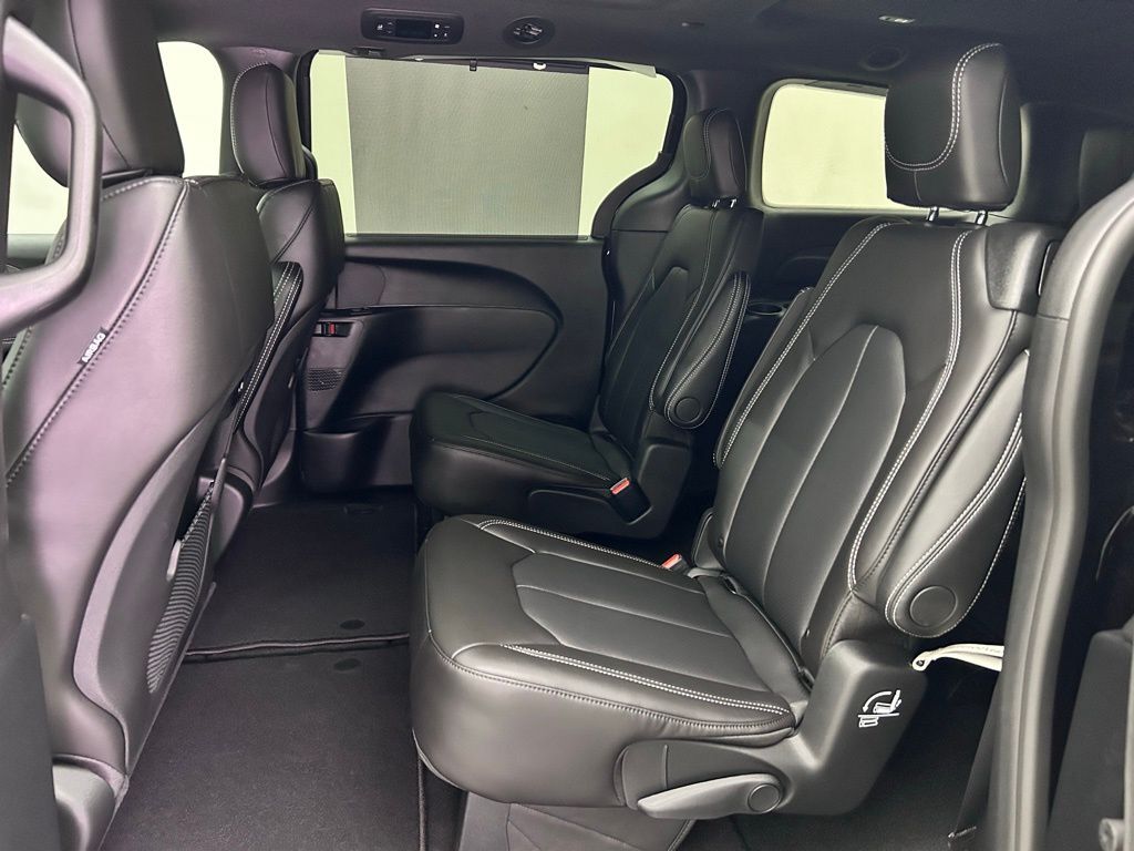 2026 Chrysler Pacifica Select Portland OR