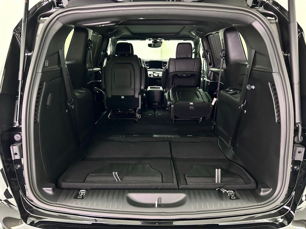 2026 Chrysler Pacifica Select Portland OR