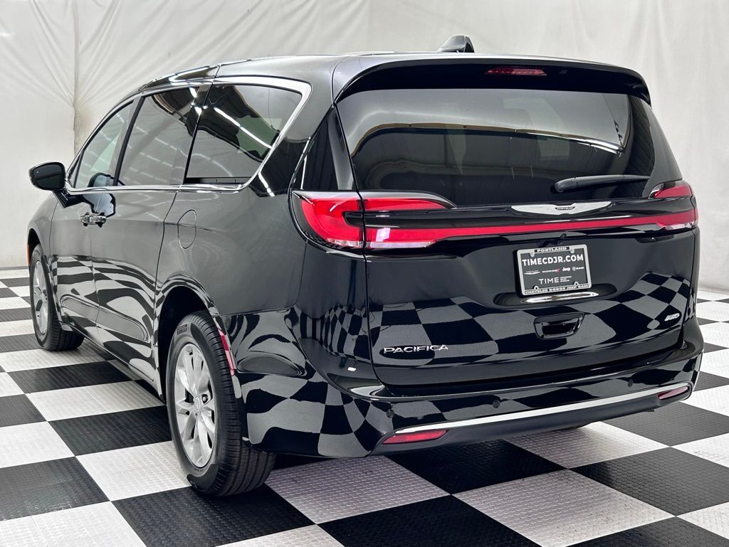 2026 Chrysler Pacifica Select Portland OR