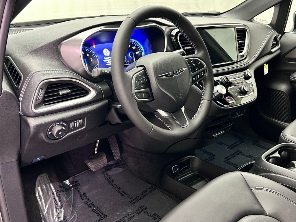 2026 Chrysler Pacifica Select Portland OR