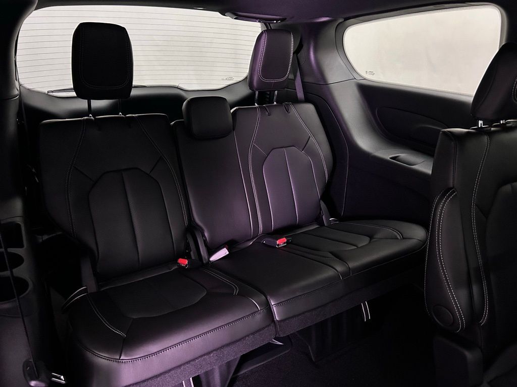 2026 Chrysler Pacifica Select Portland OR