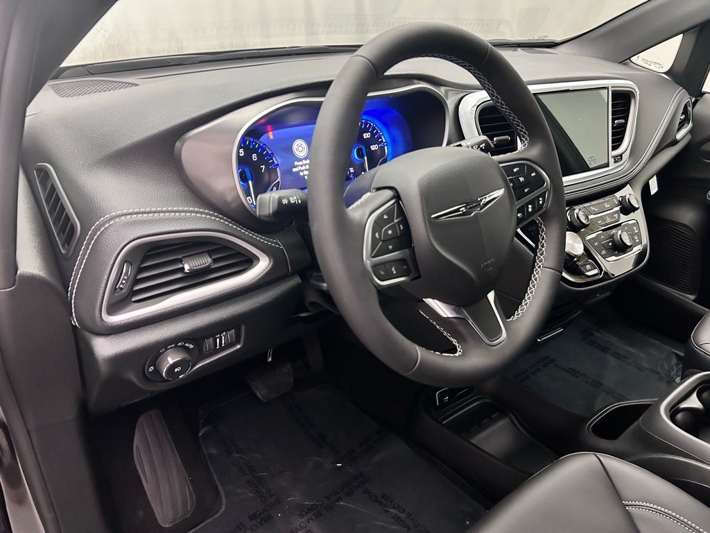 2026 Chrysler Pacifica Select Portland OR