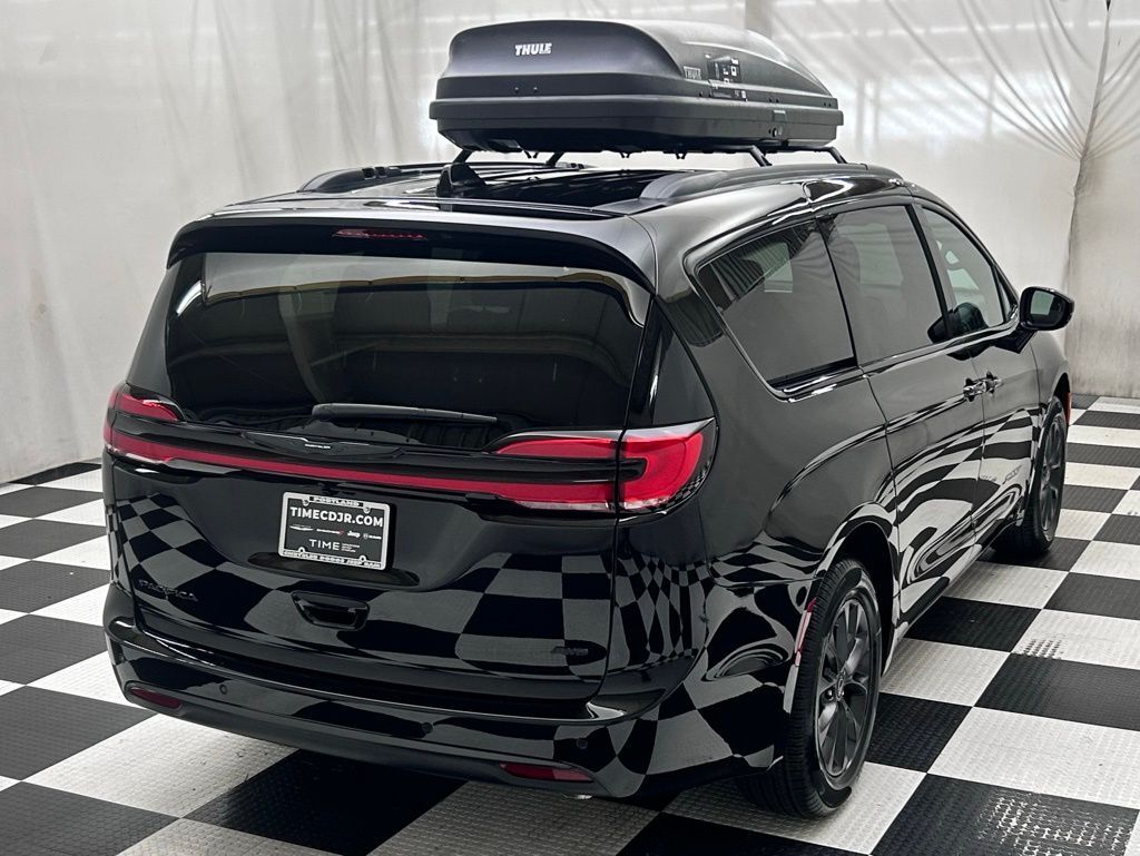 2026 Chrysler Pacifica Select Portland OR