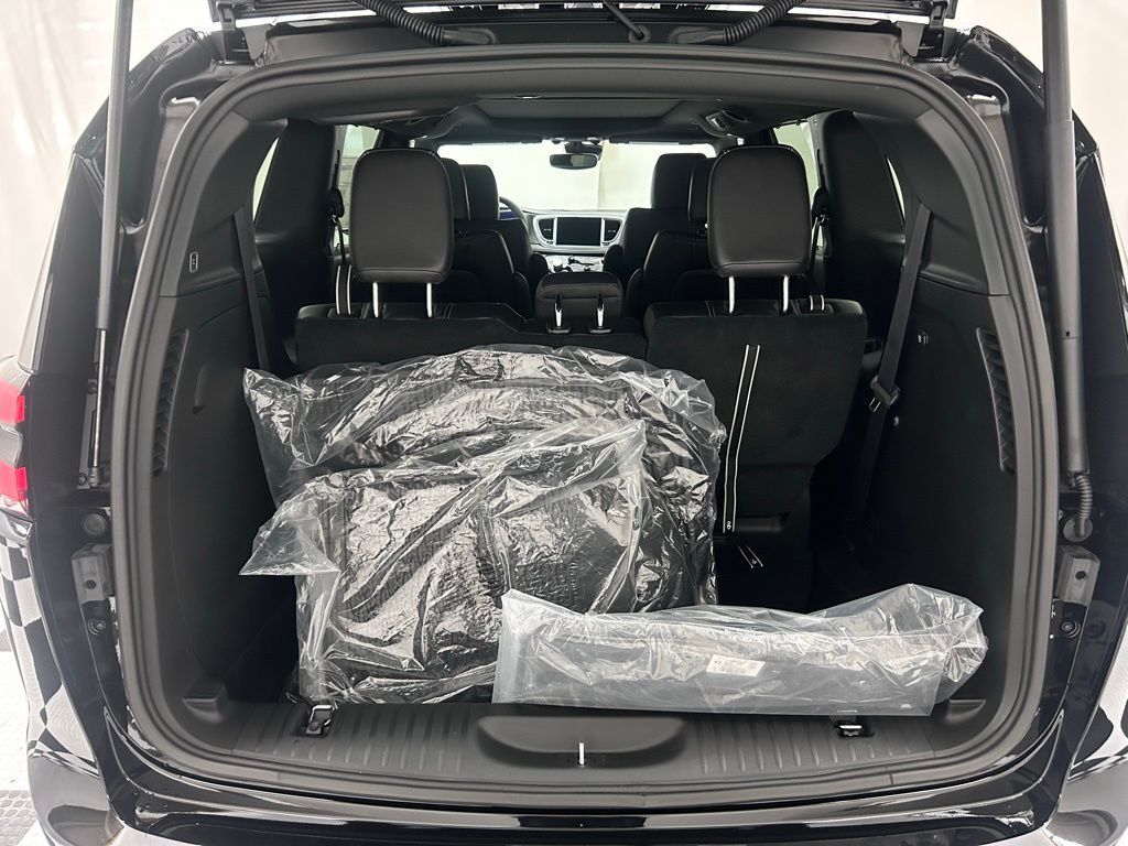 2026 Chrysler Pacifica Select Portland OR