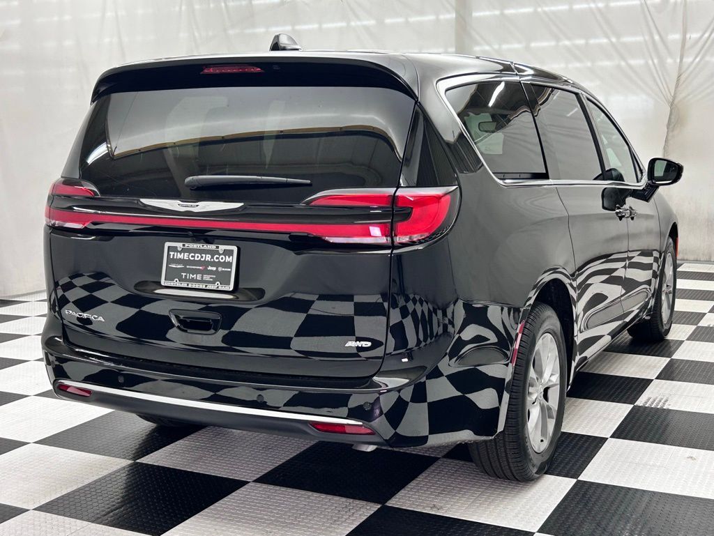 2026 Chrysler Pacifica Select Portland OR