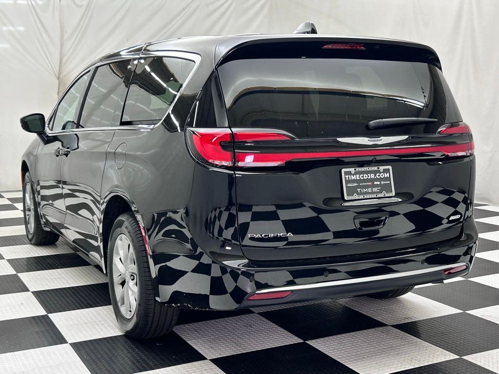 2026 Chrysler Pacifica Select Portland OR
