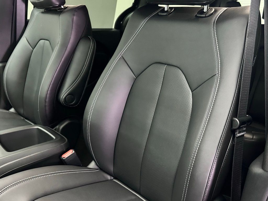 2026 Chrysler Pacifica Select Portland OR