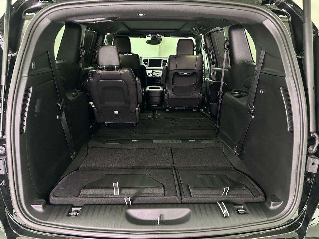 2026 Chrysler Pacifica Select Portland OR