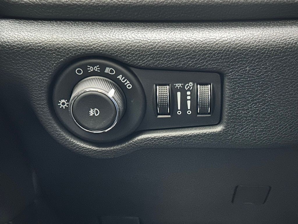 2026 Chrysler Pacifica Select Portland OR