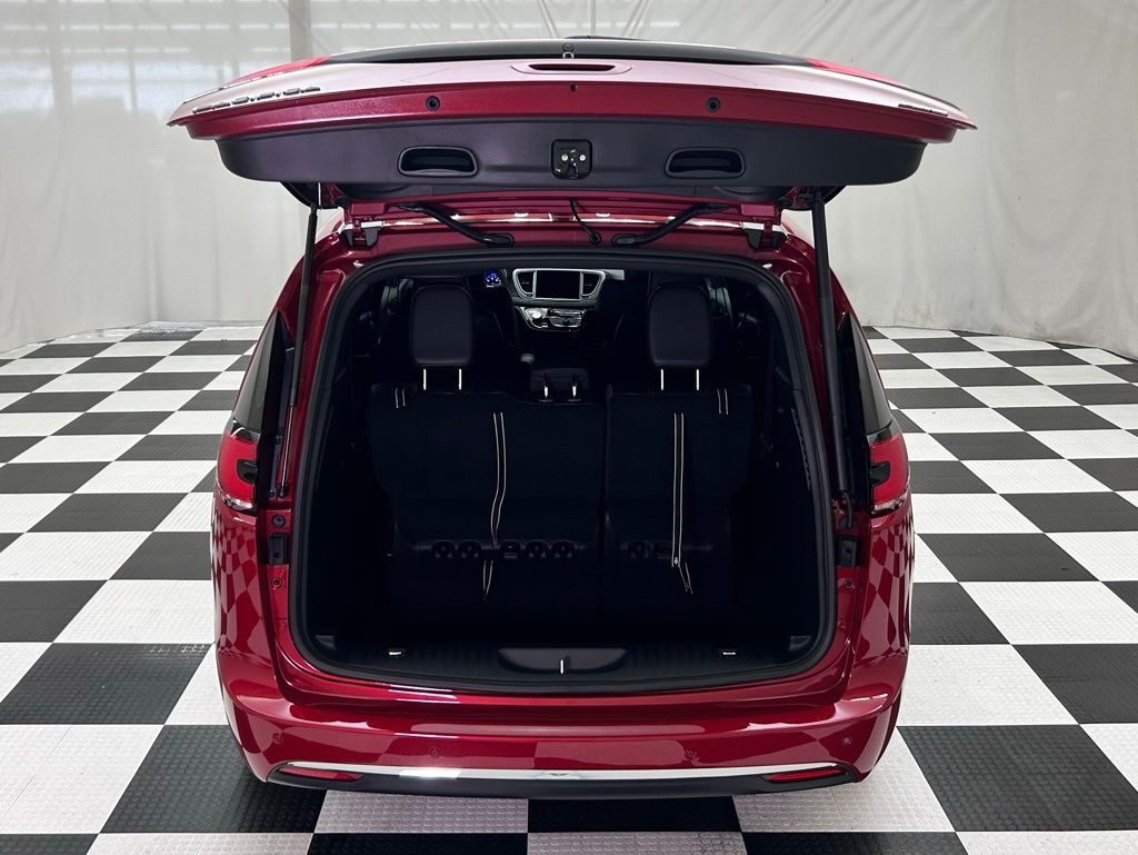 2026 Chrysler Pacifica Select Portland OR