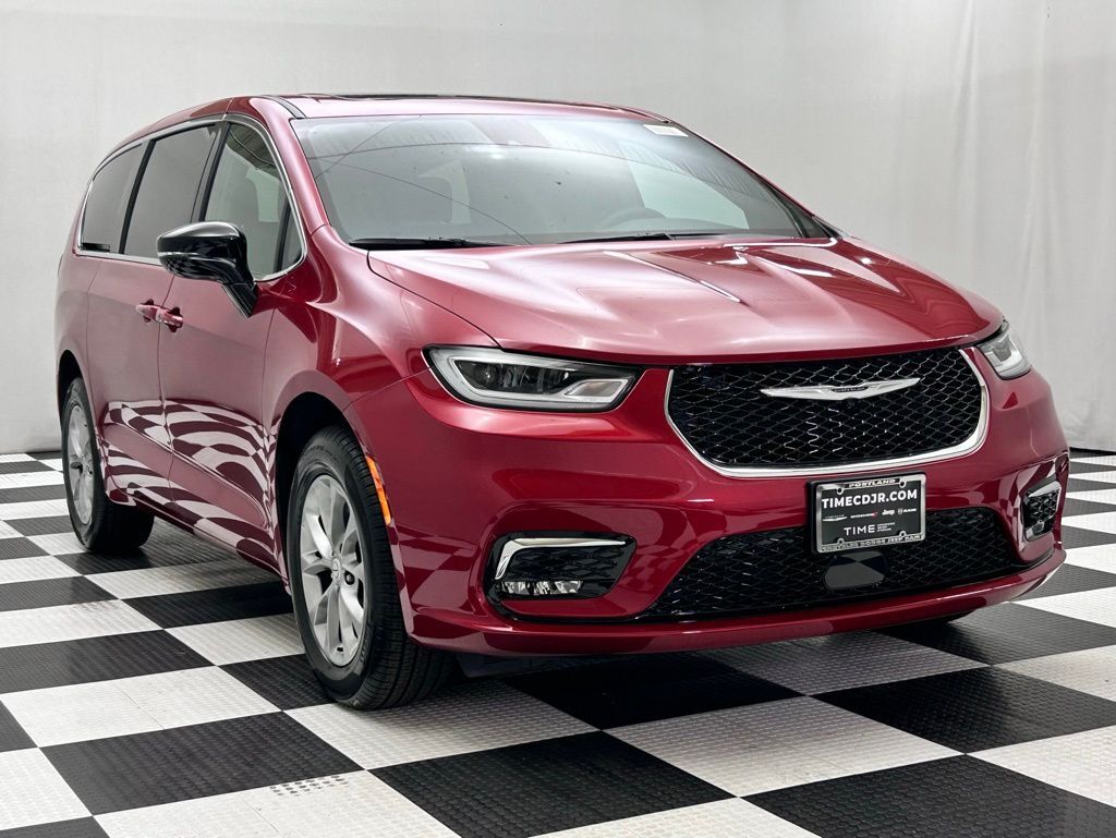 2026 Chrysler Pacifica Select Portland OR