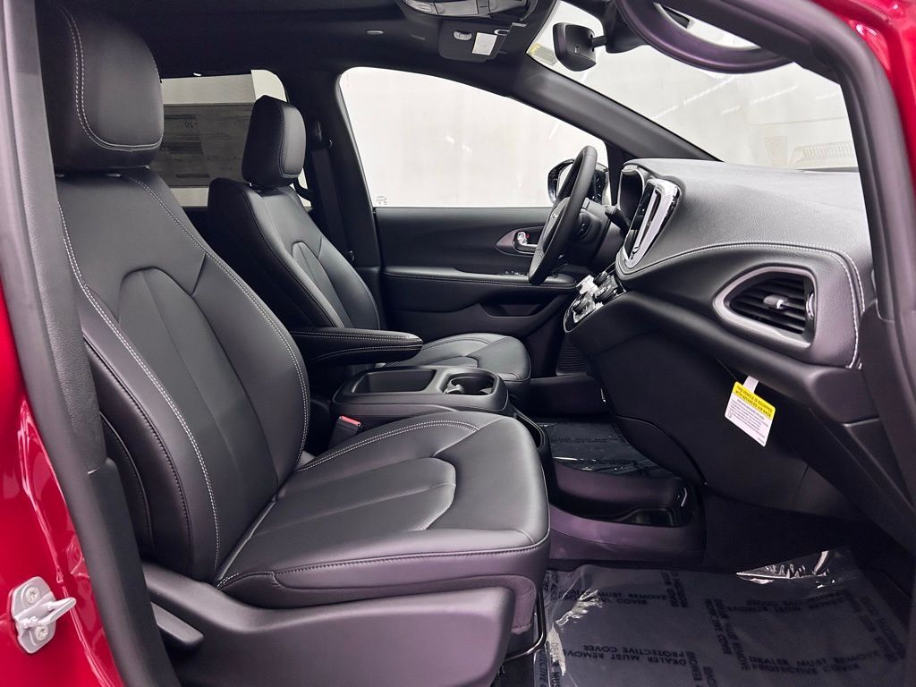 2026 Chrysler Pacifica Select Portland OR