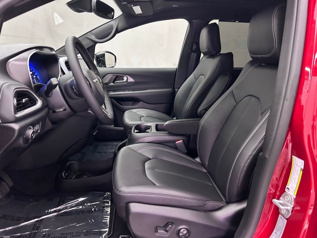 2026 Chrysler Pacifica Select Portland OR