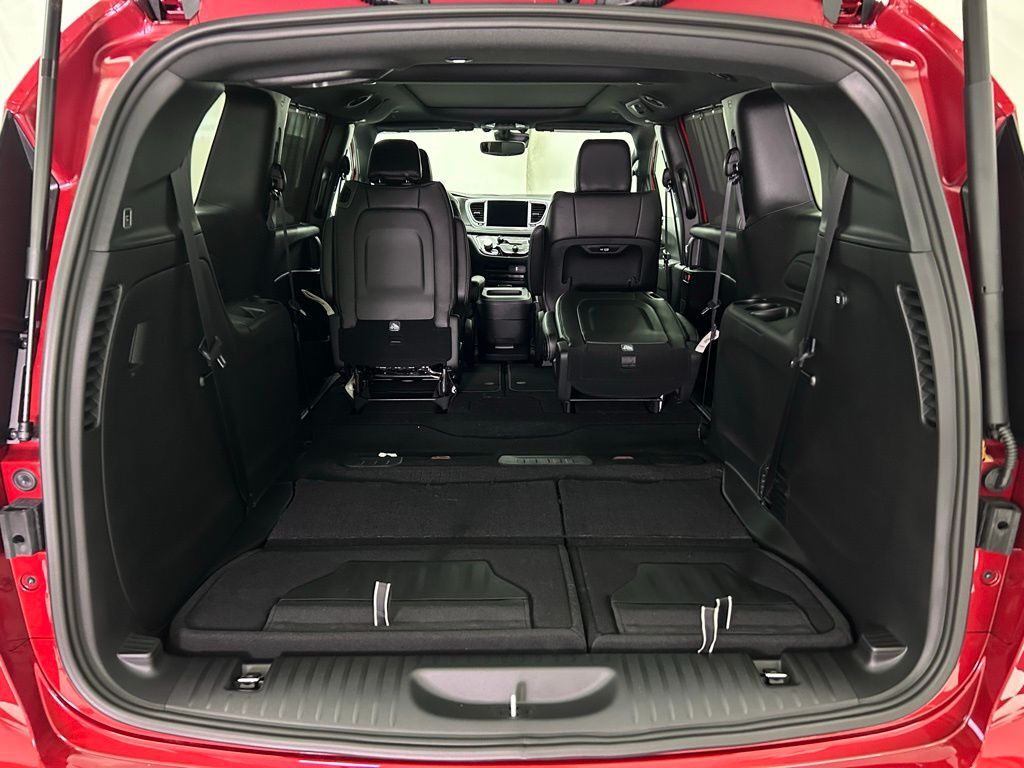 2026 Chrysler Pacifica Select Portland OR