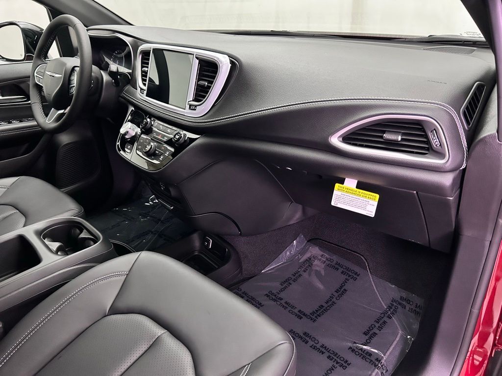 2026 Chrysler Pacifica Select Portland OR